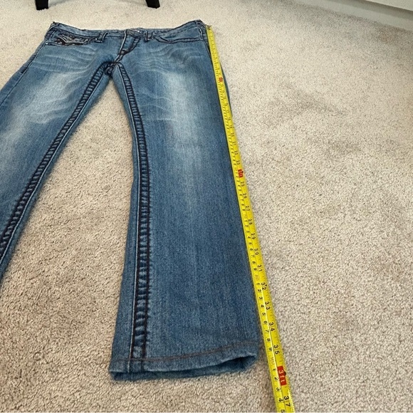 TRUE Religion women's light wash cropped brown embroidered pocket denim jeans 31 - Picture 8 of 10